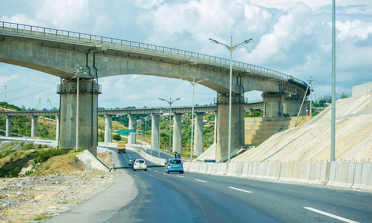Standard Gauge Railway track and bypass meeting in Mombasa, Kenya